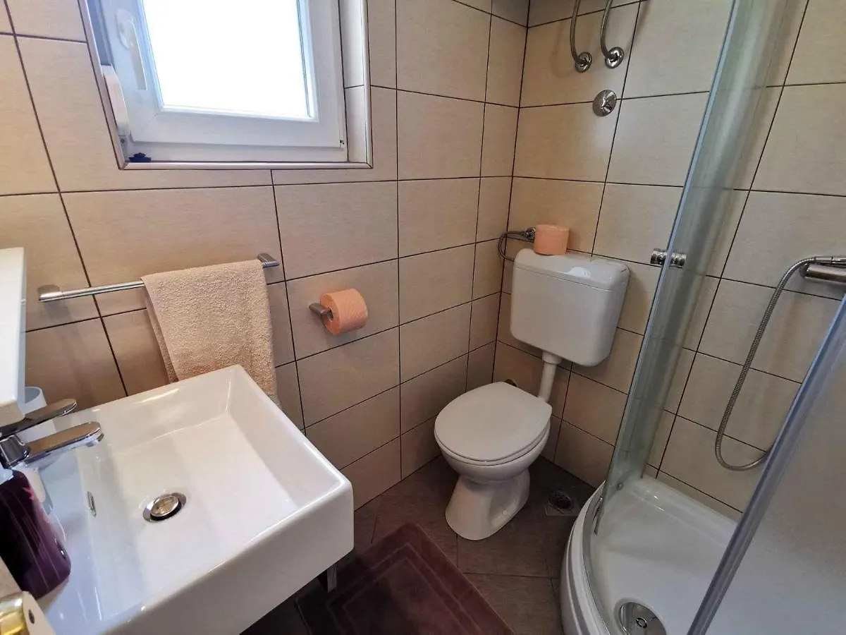 Apartments In Dramalj 27707 Chorvatsko